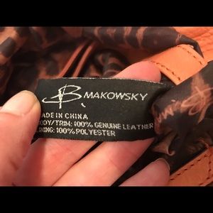 B Makowsky salmon leather purse